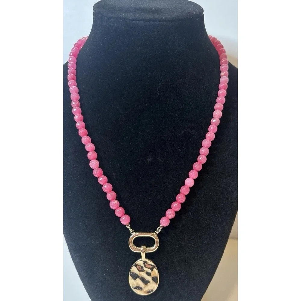 J Crew Necklace Faceted Rose Colored Rondelle Beads Gold Hammered Metal Pendant